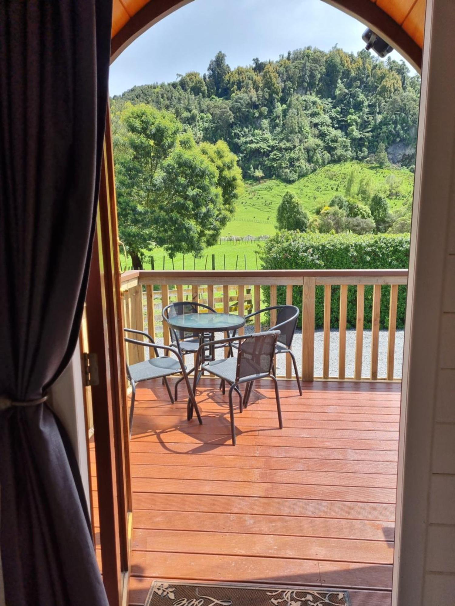 Flat Hills Tourist Park Hotell Ruahine Rom bilde